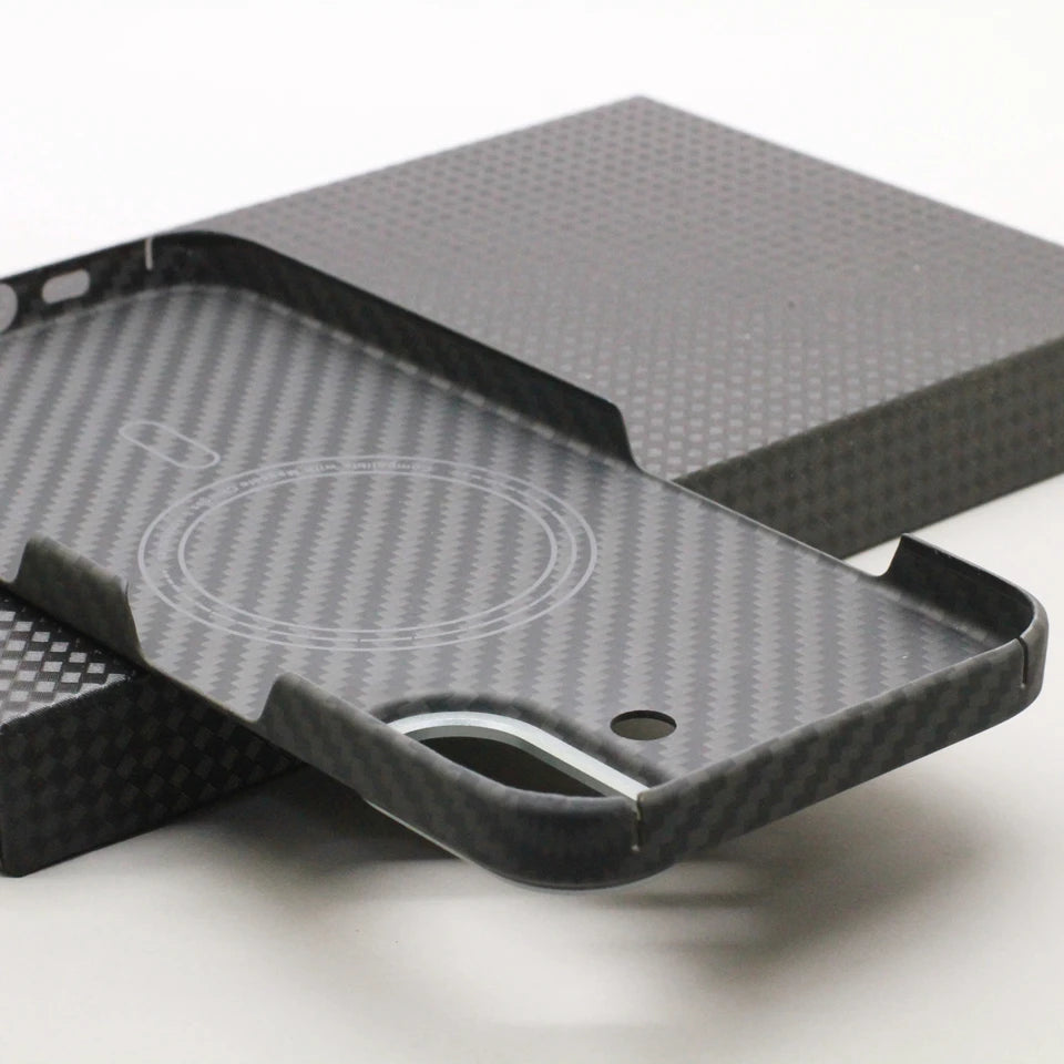 Amstar Magnetic Carbon Fiber Case for iPhone 17 Pro Max / 17 Pro Magsafe Case Aramid Fiber Magnetic Cover for iPhone 17 Air / 17