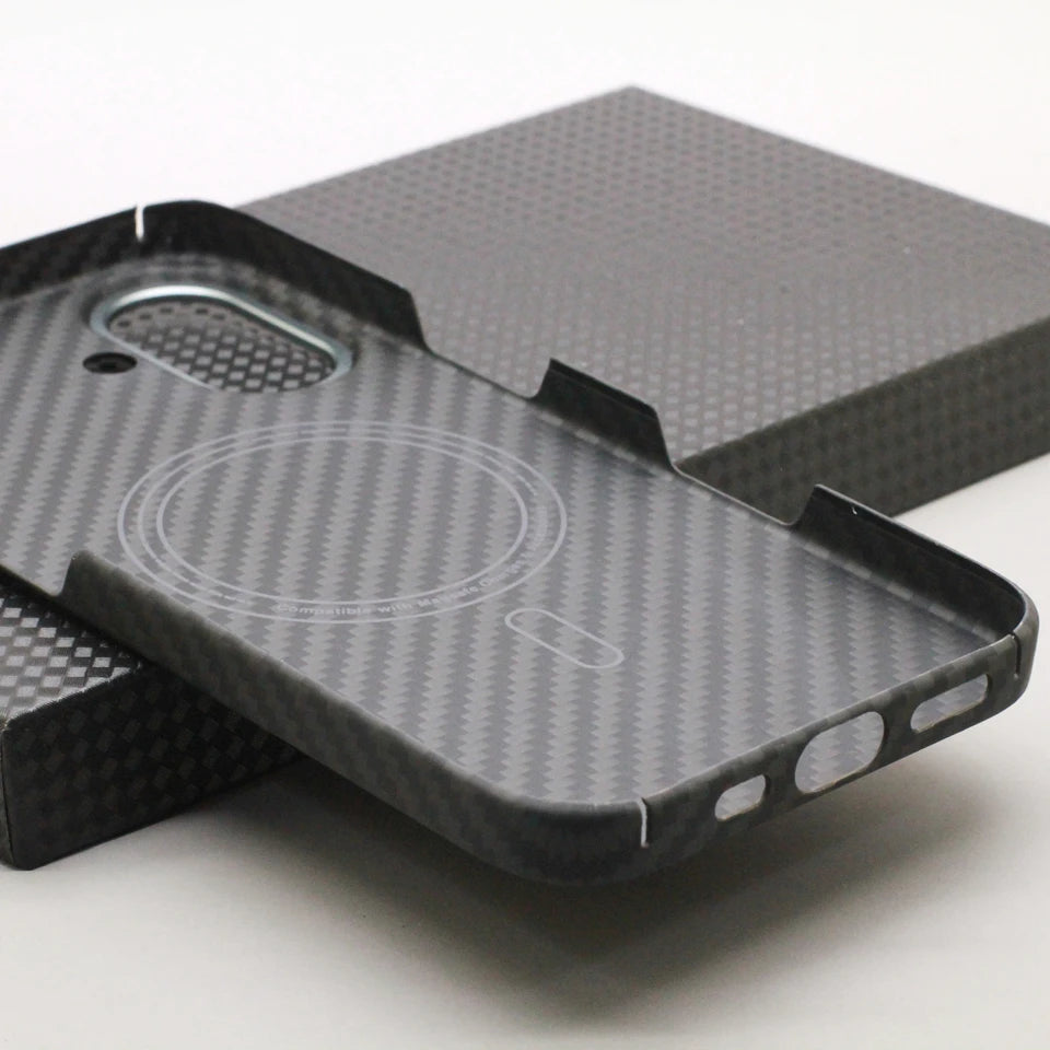 Amstar Magnetic Carbon Fiber Case for iPhone 17 Pro Max / 17 Pro Magsafe Case Aramid Fiber Magnetic Cover for iPhone 17 Air / 17