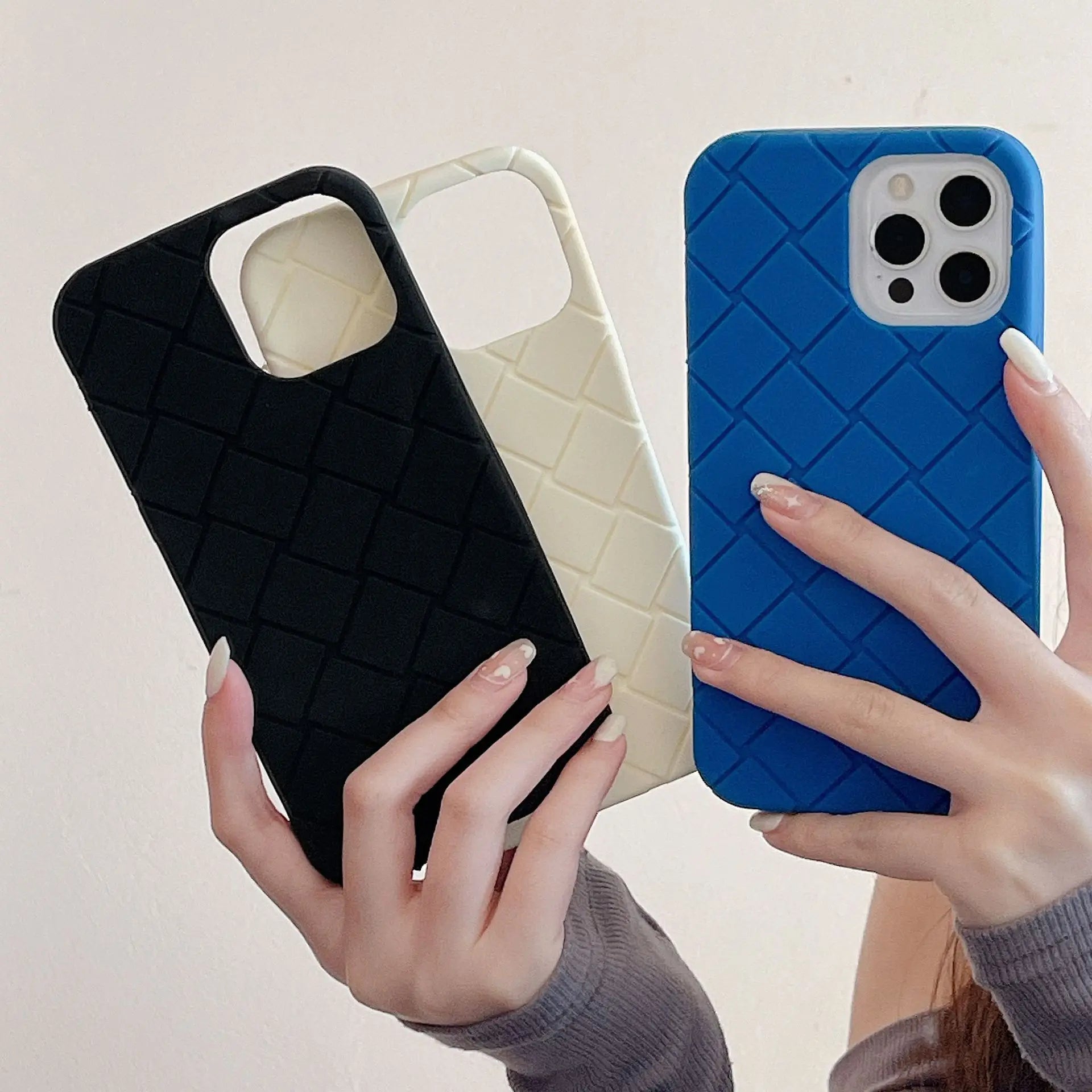 Luxury Woven Pattern Tpu Phone Case for iPhone 15 14 13 12 11 Pro Max Soft Silicone Rubber Back Cover for iPhone 15 14 Female