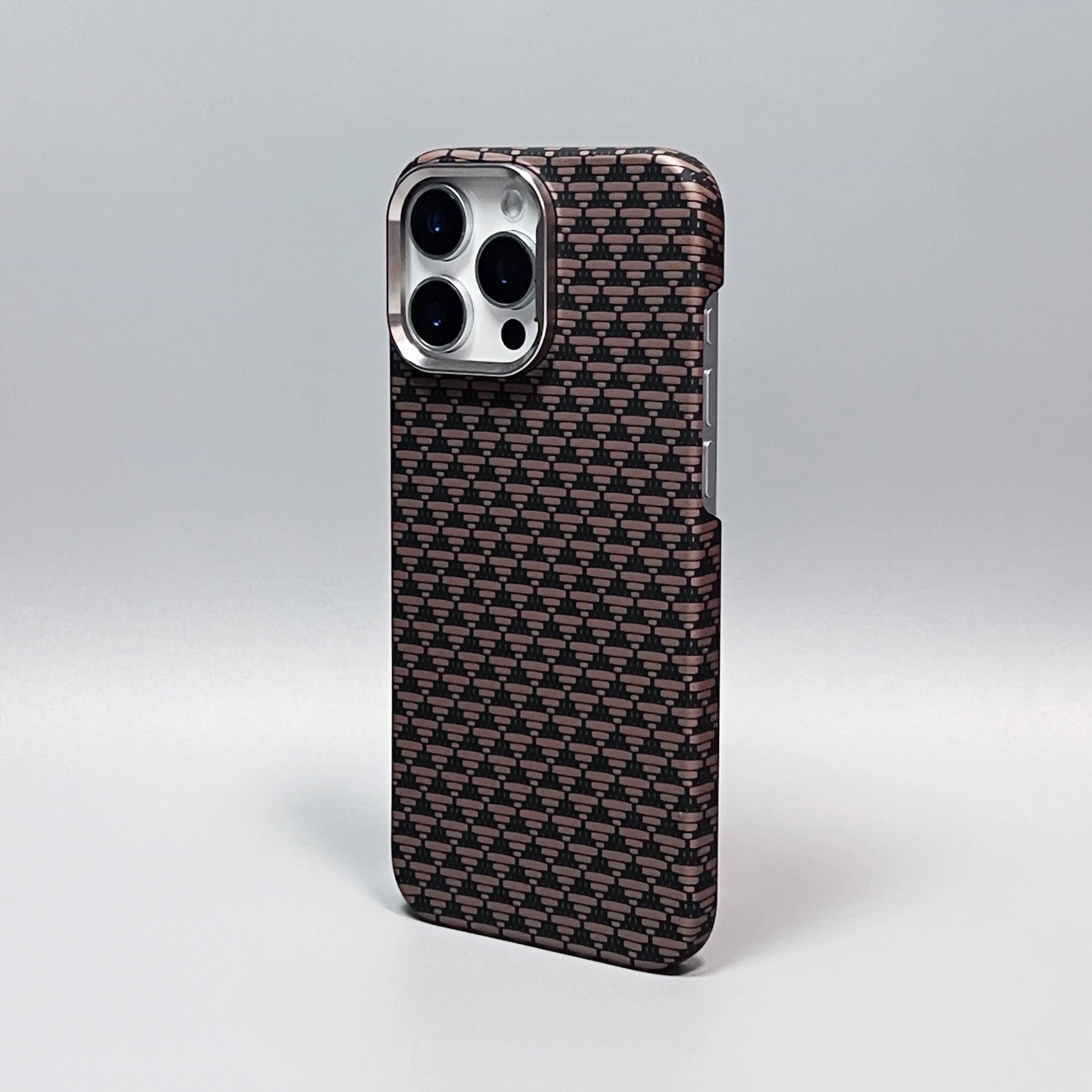 Hard Carbon Fiber Phone Case for iPhone 16 15 14 17 Pro Max 17 Pro/ Max Wireless Charging Alloy Lens Magnetic Protective Cover