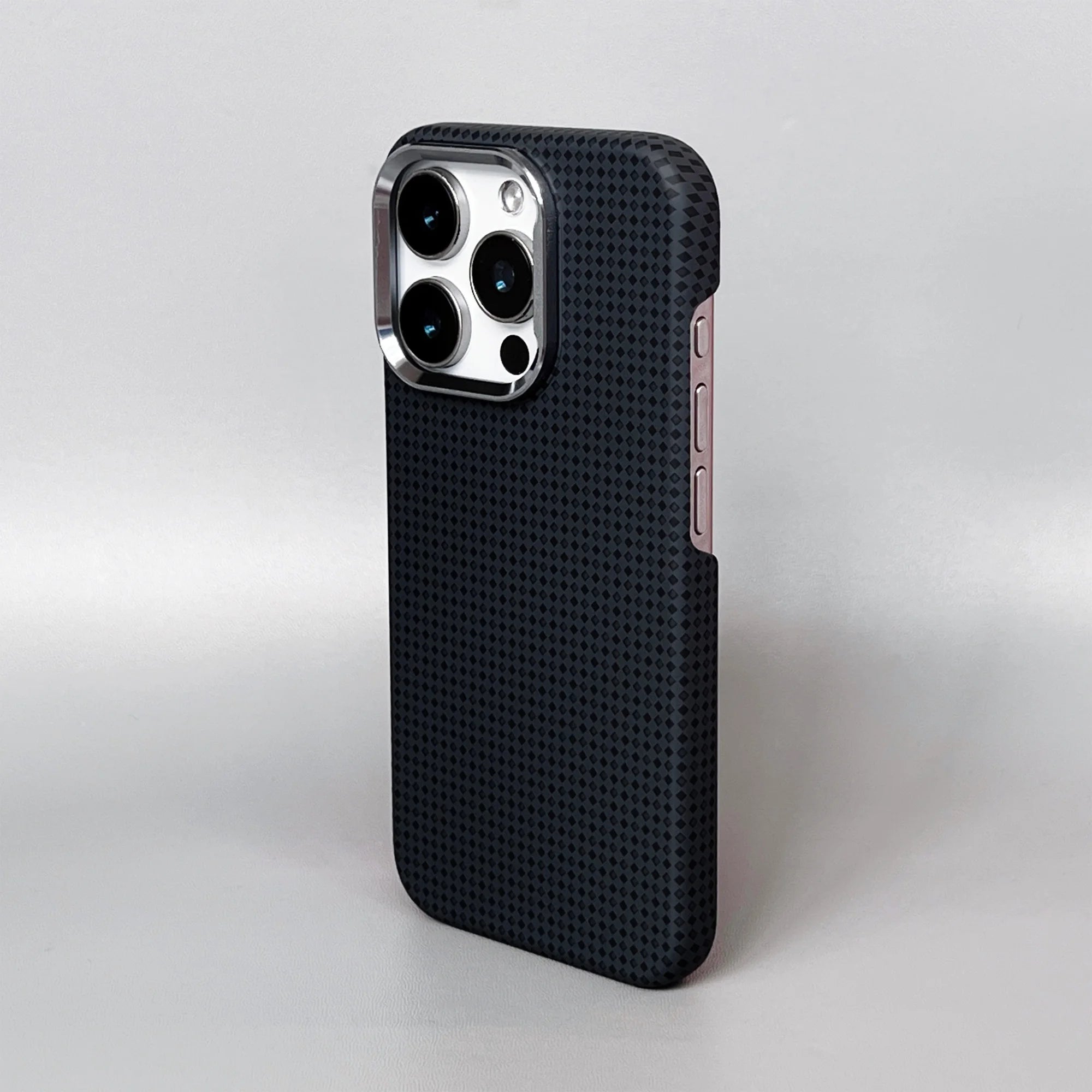 Hard Carbon Fiber Phone Case for iPhone 16 15 14 17 Pro Max 17 Pro/ Max Wireless Charging Alloy Lens Magnetic Protective Cover