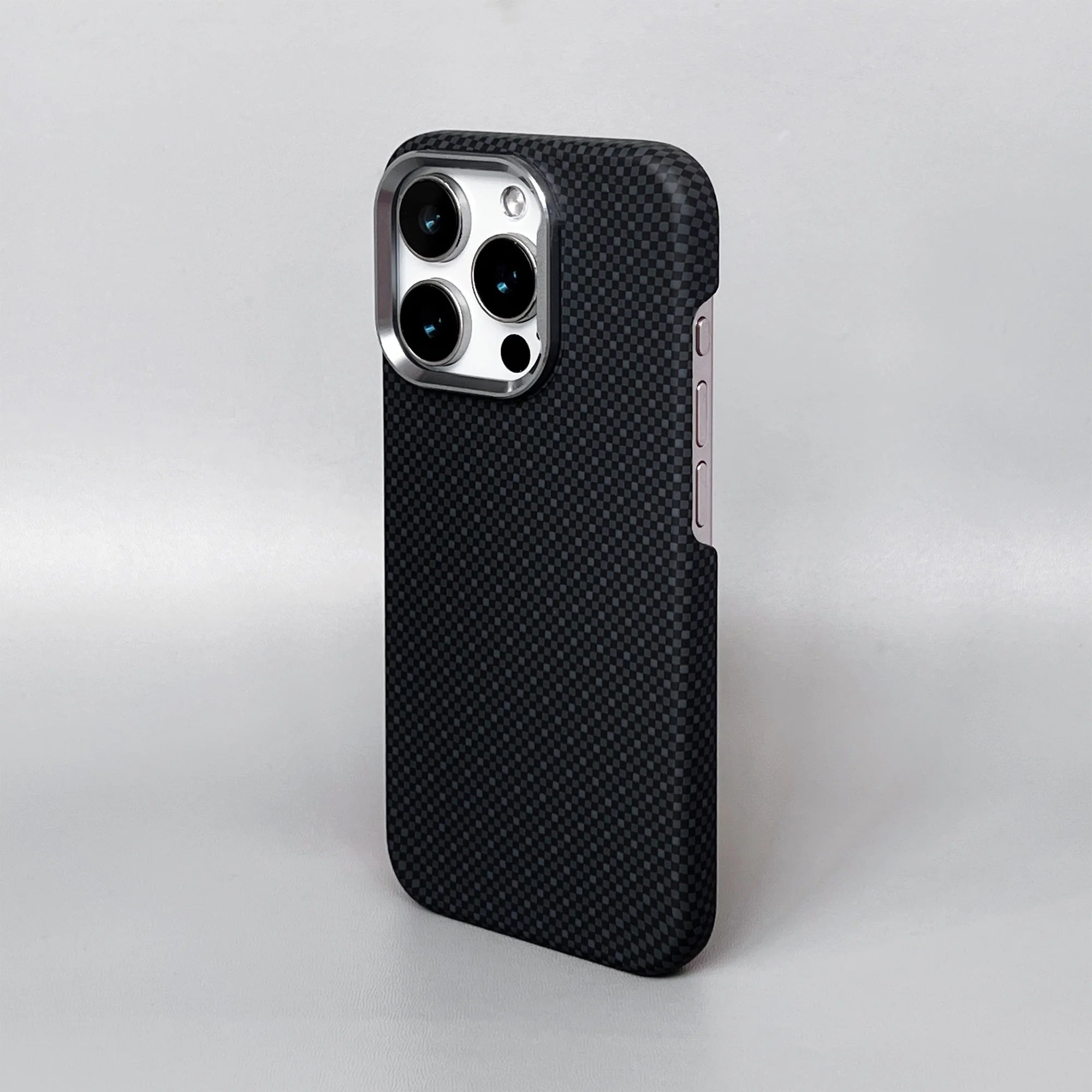 Hard Carbon Fiber Phone Case for iPhone 16 15 14 17 Pro Max 17 Pro/ Max Wireless Charging Alloy Lens Magnetic Protective Cover